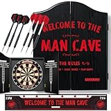 Winmau Man Cave Dartboard-Geschenkset mit Dartboard, Dartschränkchen, Pfeilen und Abwurflinie